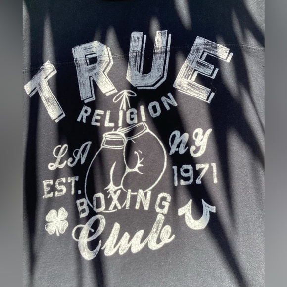 True Religion Men's T-Shirt - Picture 3 of 3